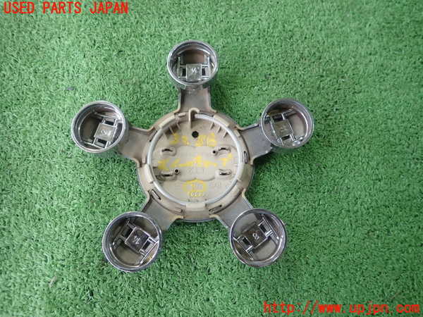 1UPJ-9232889417]アウディ・A1 スポーツバック(8XCHZ)15インチホイールキャップ1枚② 中古_2