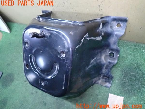 3UPJ=9232890020]パジェロ ロング エクシード(V98W)純正 スペアタイヤブラケット キャリア 中古_2