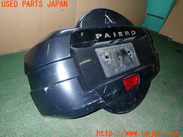 3UPJ=9232890029]パジェロ ロング エクシード(V98W)純正 スペアタイヤカバー 中古_2