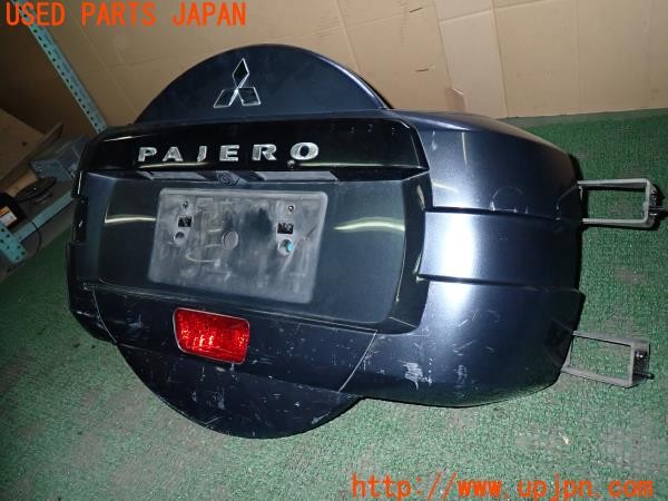 3UPJ=9232890029]パジェロ ロング エクシード(V98W)純正 スペアタイヤカバー 中古_3