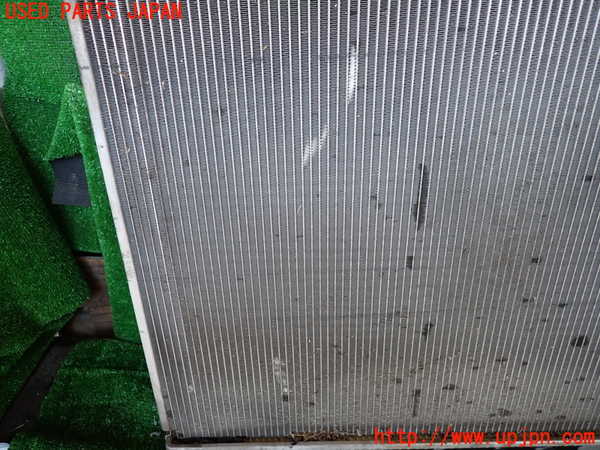 1UPJ-9232892321]パジェロ(V98W)ラジエーター1 中古_2