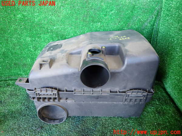 1UPJ-9232892560]パジェロ(V98W)エアクリーナーボックス 中古_2