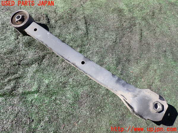 1UPJ-9232895325]パジェロ(V98W)右リアテンションロッド 中古_2