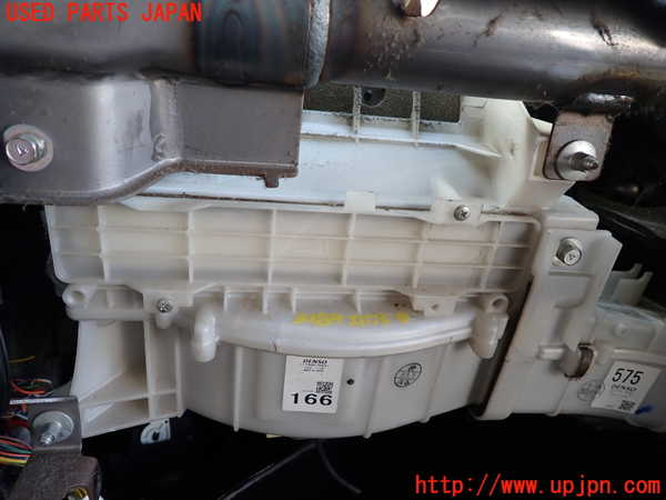 1UPJ-9232896081]パジェロ(V98W)エバポレーター1 (フロント) 中古_3