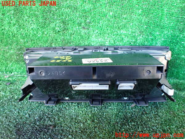 1UPJ-9232896066]パジェロ(V98W)エアコンスイッチ1 中古_3
