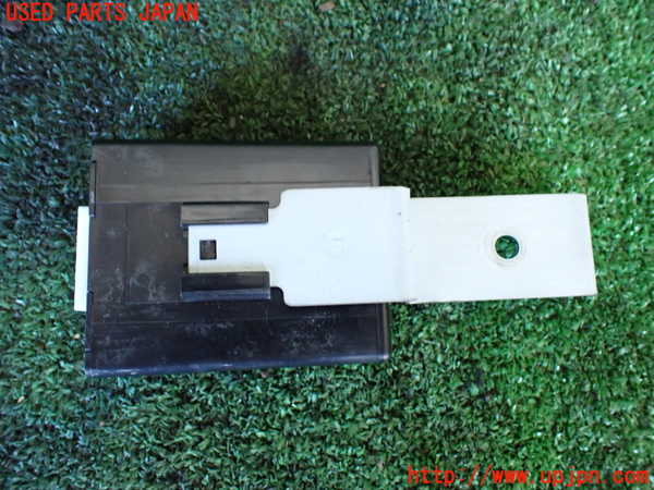 1UPJ-9232896146]パジェロ(V98W)コンピューター1 (8637A202) 中古_3