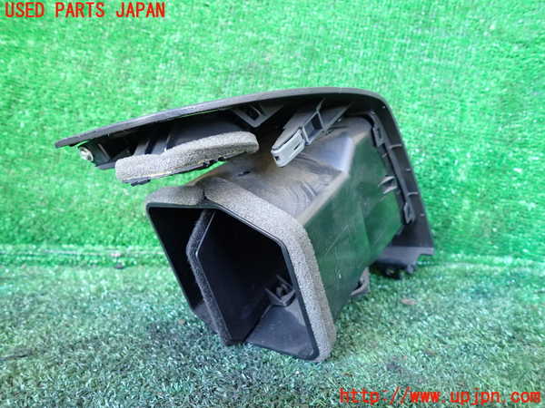 1UPJ-9232897526]パジェロ(V98W)エアコン吹き出し口1 (右) 中古_2