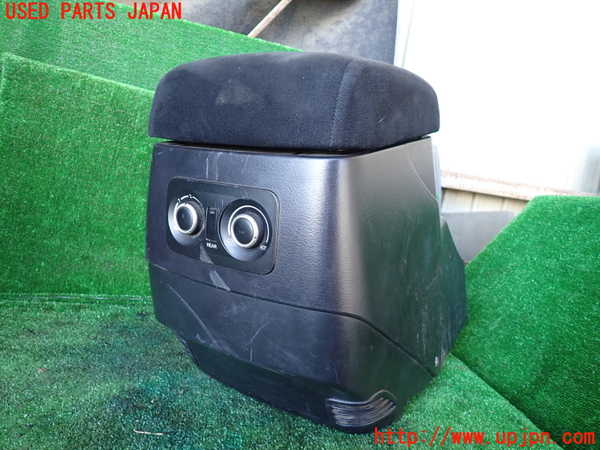 1UPJ-9232897540]パジェロ(V98W)センターコンソール 中古_4