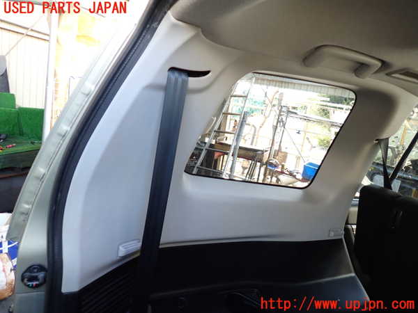 1UPJ-9232897680]パジェロ(V98W)左リアピラートリム 中古_2