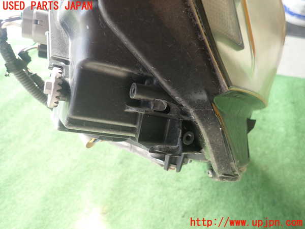 1UPJ-9232901130]レクサス・CT200h(ZWA10)右ヘッドライト LED 中古_3