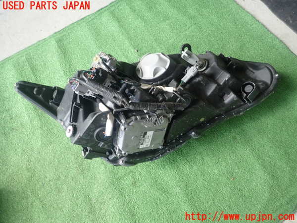 1UPJ-9232901132]レクサス・CT200h(ZWA10)左ヘッドライト LED 中古_2