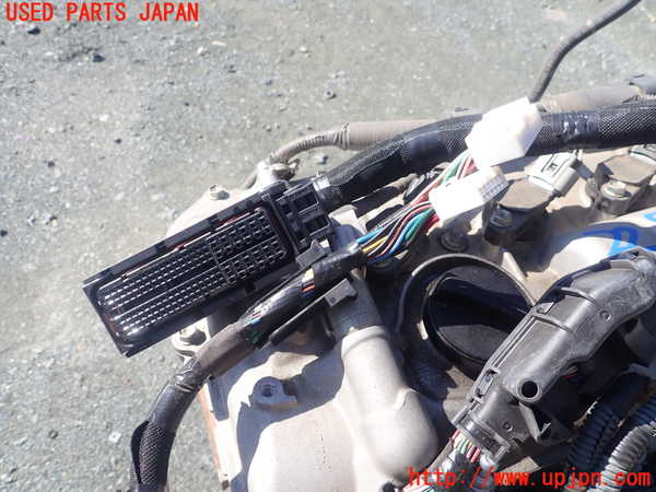 1UPJ-9232902010]レクサス・CT200h(ZWA10)エンジン 2ZR-FXE 中古_4