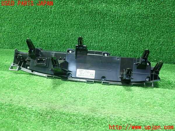 1UPJ-9232906066]レクサス・CT200h(ZWA10)エアコンスイッチ1 中古_2