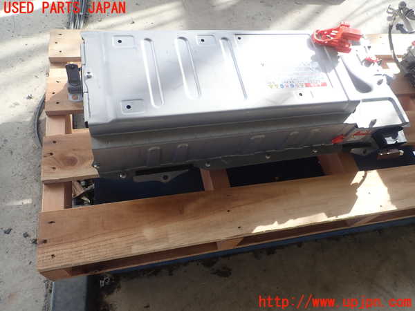 1UPJ-9232906911]レクサス・CT200h(ZWA10)ハイブリッドバッテリー1 中古_2
