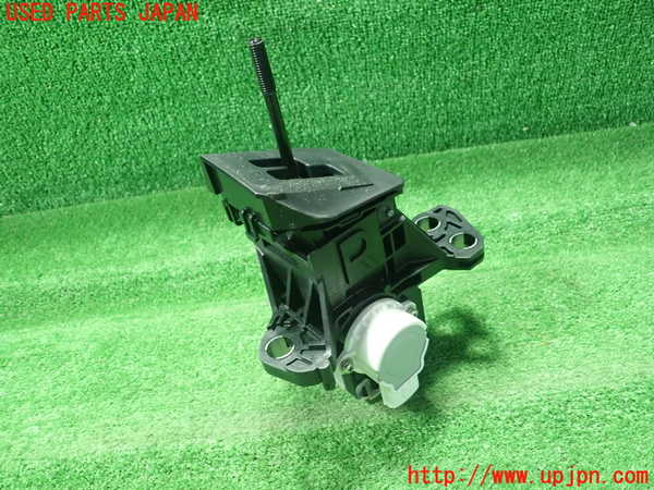 1UPJ-9232907555]レクサス・CT200h(ZWA10)ATシフトレバー 中古_2