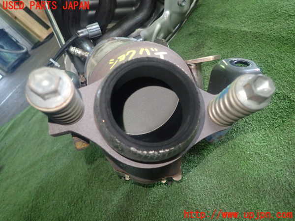 1UPJ-9232912661]ハリアー ハイブリッド(AVU65W)触媒1 中古_4