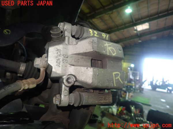 1UPJ-9232914090]ハリアー ハイブリッド(AVU65W)右リアキャリパー 中古_2
