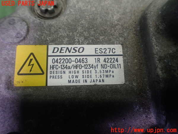 1UPJ-9232916025]ハリアー ハイブリッド(AVU65W)エアコンコンプレッサー 中古_3
