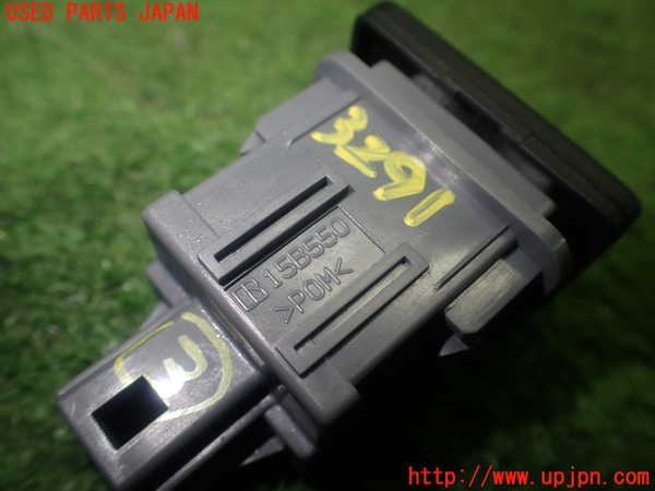 1UPJ-9232916308]ハリアー ハイブリッド(AVU65W)スイッチ3 (オートヘッドライト) 中古_4