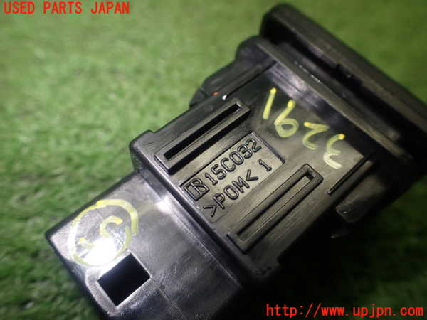 1UPJ-9232916310]ハリアー ハイブリッド(AVU65W)スイッチ5 (VSC OFF) 中古_4