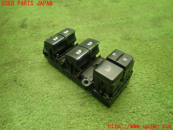 1UPJ-9232916240]ハリアー ハイブリッド(AVU65W)右前パワーウィンドウスイッチ 中古_2