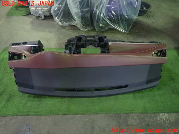 1UPJ-9232917505]ハリアー ハイブリッド(AVU65W)ダッシュボード 中古_4