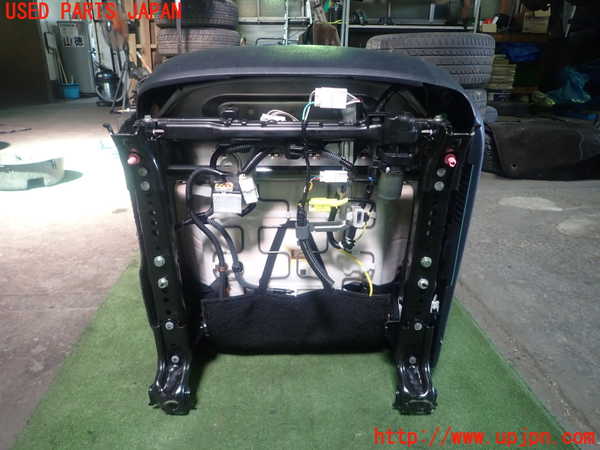 1UPJ-9232917065]ハリアー ハイブリッド(AVU65W)助手席シート 中古_5