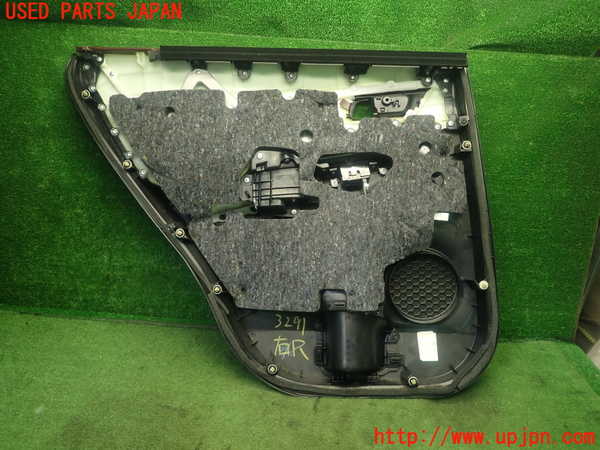 1UPJ-9232911294]ハリアー ハイブリッド(AVU65W)右後ドア内張り 中古_5