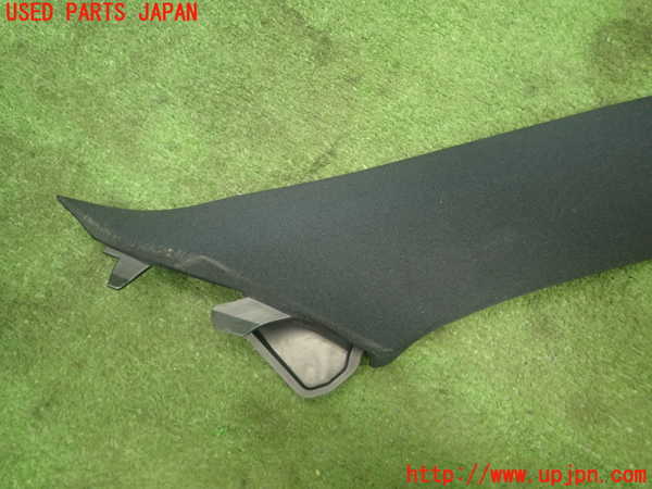1UPJ-9232917655]ハリアー ハイブリッド(AVU65W)右フロントピラートリム 中古_3