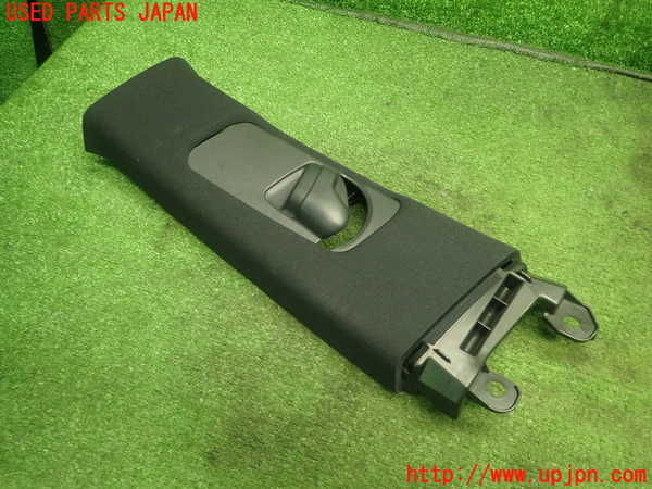 1UPJ-9232917670]ハリアー ハイブリッド(AVU65W)左センターピラートリム 中古_3