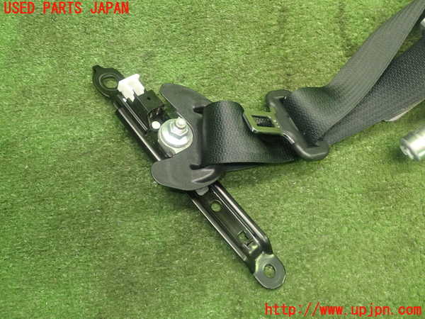 1UPJ-9232917075]ハリアー ハイブリッド(AVU65W)助手席シートベルト 中古_3