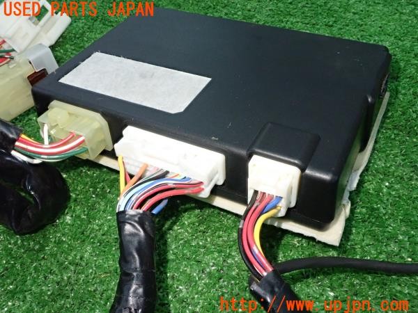 3UPJ=9232920572]アルファードG(MNH10W)純正？ リモコンエンジンスターター リモートスタート車載器 中古_3