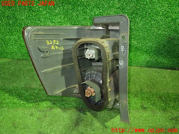 1UPJ-9232921530]アルファードG(MNH10W)右テールランプ 中古_2