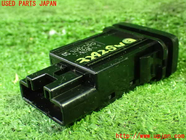 1UPJ-9232926309]アルファードG(MNH10W)スイッチ4 (PWR DOOR OFF) 中古_2