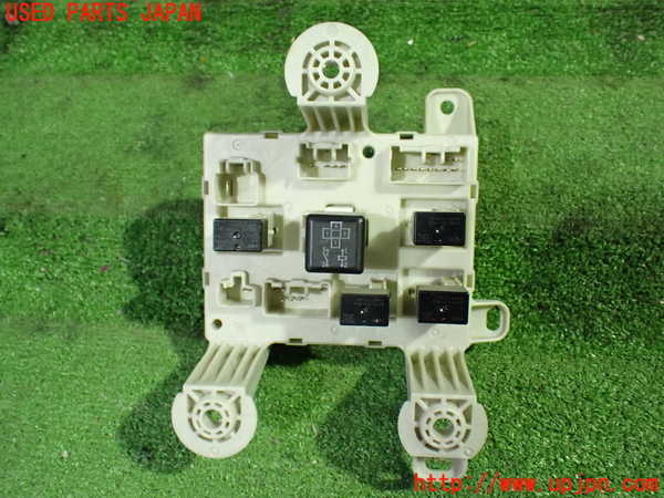1UPJ-9232926741]アルファードG(MNH10W)ヒューズボックス1 中古_2