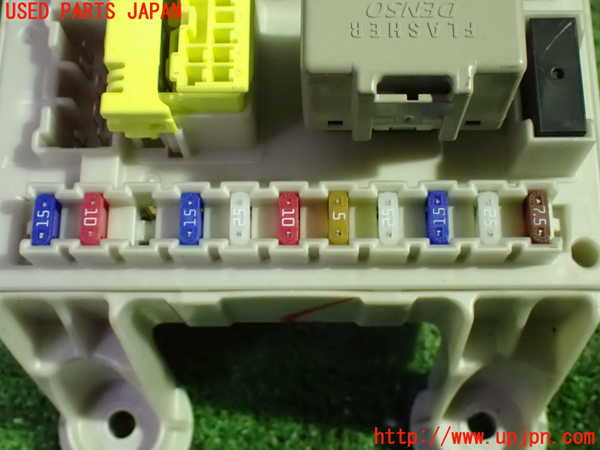 1UPJ-9232926741]アルファードG(MNH10W)ヒューズボックス1 中古_3