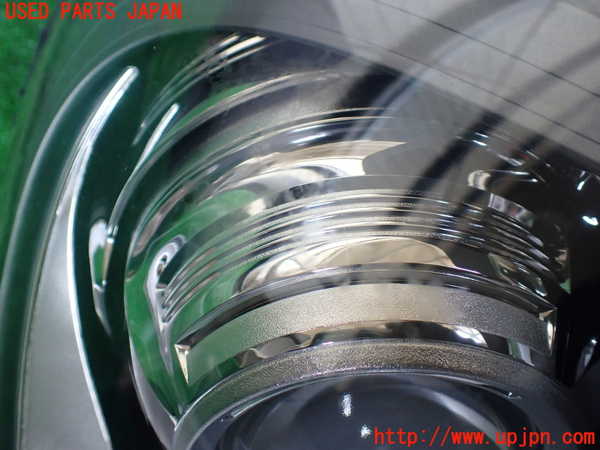 1UPJ-9232931130]ポルシェ・カイエン S ハイブリッド(92ACGE)右ヘッドライト HID 中古_3