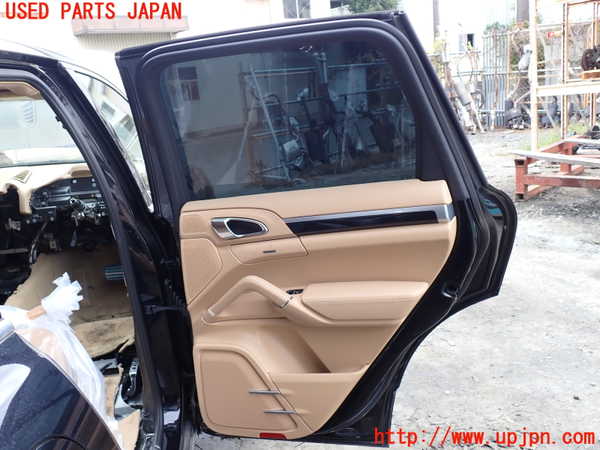1UPJ-9232931290]ポルシェ・カイエン S ハイブリッド(92ACGE)右後ドア SEKURIT M448 中古_4