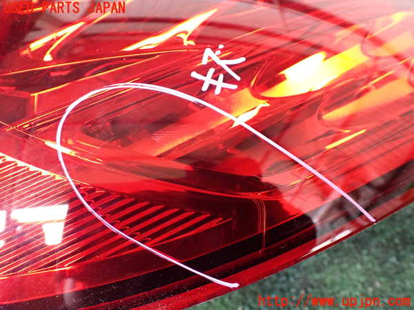 1UPJ-9232931536]ポルシェ・カイエン S ハイブリッド(92ACGE)左テールランプ 中古_2