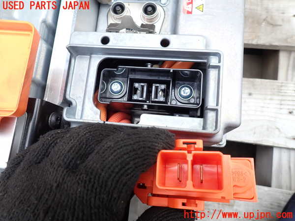 1UPJ-9232936911]ポルシェ・カイエン S ハイブリッド(92ACGE)ハイブリッドバッテリー1 中古_3
