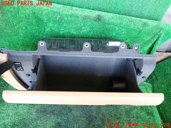 1UPJ-9232937516]ポルシェ・カイエン S ハイブリッド(92ACGE)グローブボックス1 中古_3