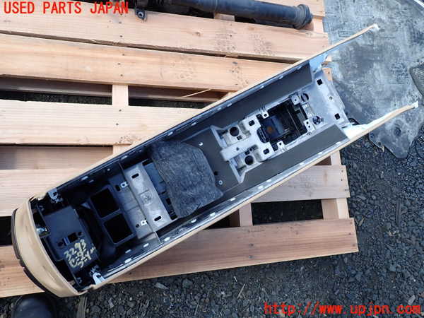 1UPJ-9232937540]ポルシェ・カイエン S ハイブリッド(92ACGE)センターコンソール 中古_4