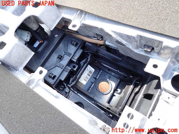 1UPJ-9232937540]ポルシェ・カイエン S ハイブリッド(92ACGE)センターコンソール 中古_5