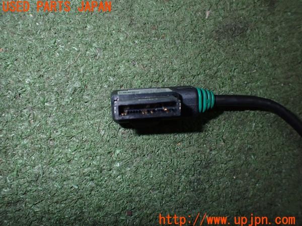 3UPJ=9232940550]アウディ S5 スポーツバック(8TCREL)純正 4F0 051 510 オーディオ変換ケーブル コネクター ライトニングケーブル 中古_4