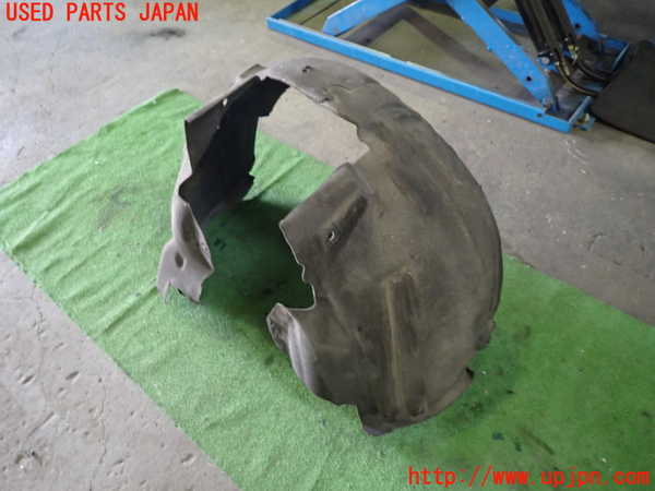 1UPJ-9232941090]アウディ・S5 スポーツバック(8TCREL)右前フェンダーライナー 中古_2