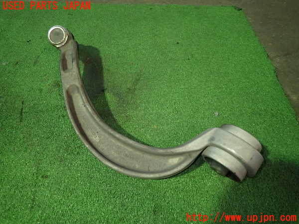 1UPJ-9232945315]アウディ・S5 スポーツバック(8TCREL)右フロントテンションロッド 中古_2