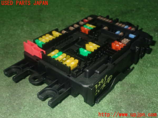 1UPJ-9232956742]BMW 220i カブリオレ F23(1J20)ヒューズボックス2 中古_2