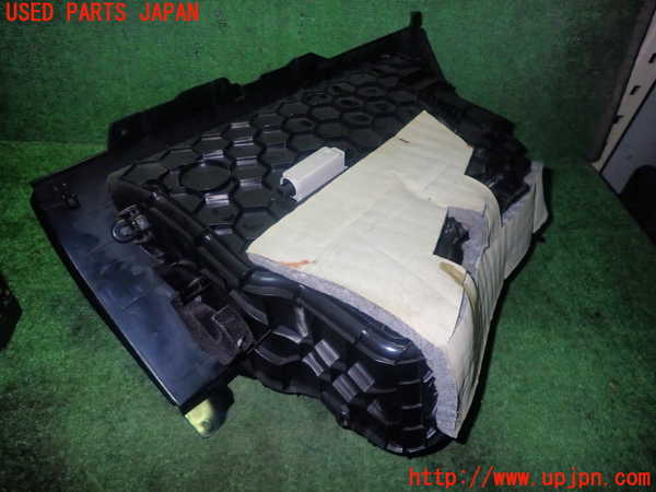 1UPJ-9232957516]BMW 220i カブリオレ F23(1J20)グローブボックス1 中古_2