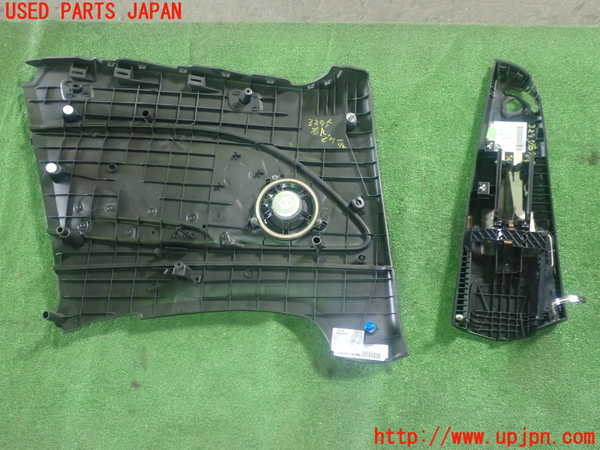 1UPJ-9232957675]BMW 220i カブリオレ F23(1J20)右リアピラートリム 中古_2