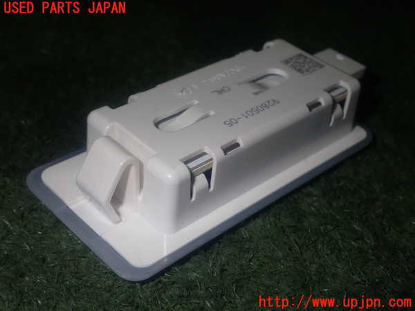 1UPJ-9232956412]BMW 220i カブリオレ F23(1J20)ルームランプ2 中古_2